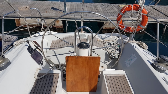 B & ボート チェターラ アンド トラベル