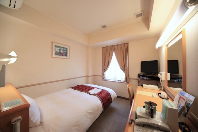 ホテルクラウンヒルズ土浦駅東(旧:ライフイン土浦駅東)(BBHホテルグループ)