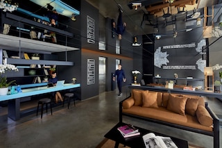 アートテル ガジャマダ セマラン