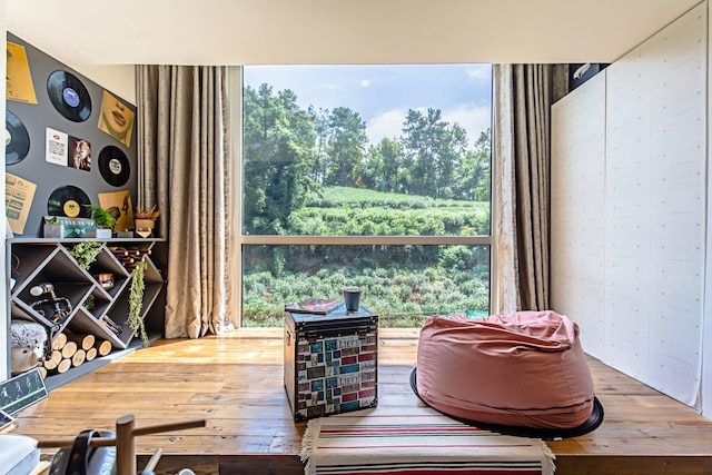 メイニートー ブティック イン