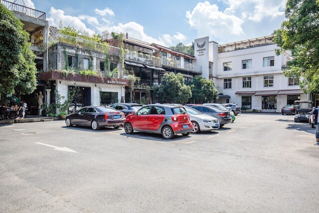 メイニートー ブティック イン