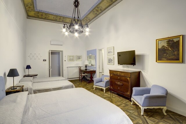 デメトラ ルームズ