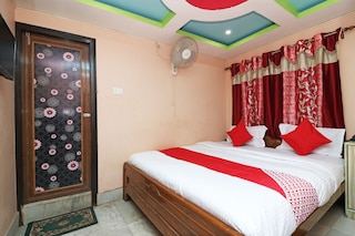 OYO 16627 エクスプレス イン