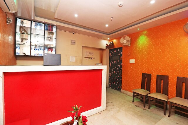 OYO 16627 エクスプレス イン