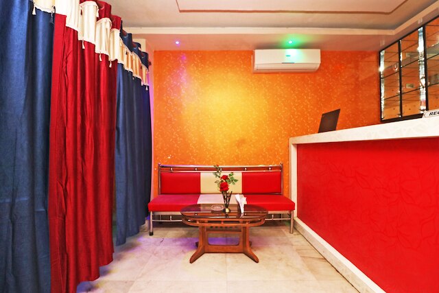 OYO 16627 エクスプレス イン