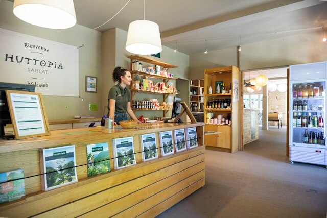 フットピア サルラ