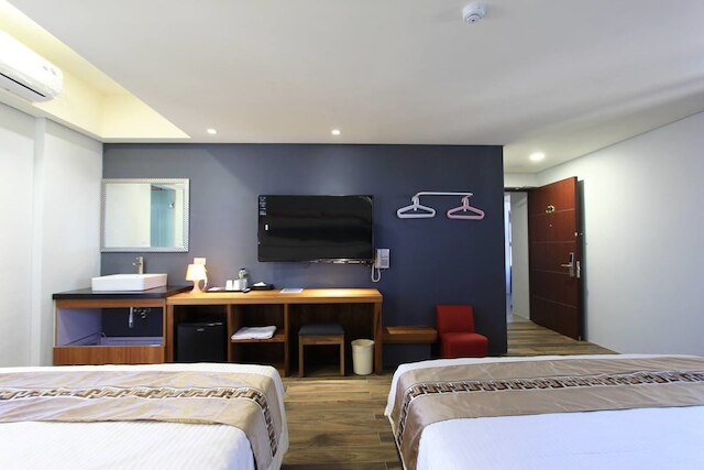 アポーズ ホテル (安泊旅店)