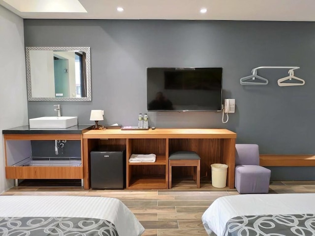 アポーズ ホテル (安泊旅店)