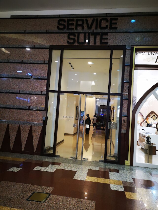 ファルコン アパートメント アット タイムズ スクエア