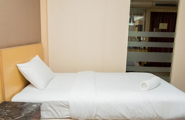 スペーシャス スタジオ ルーム アット グランド セティアブディ アパートメント