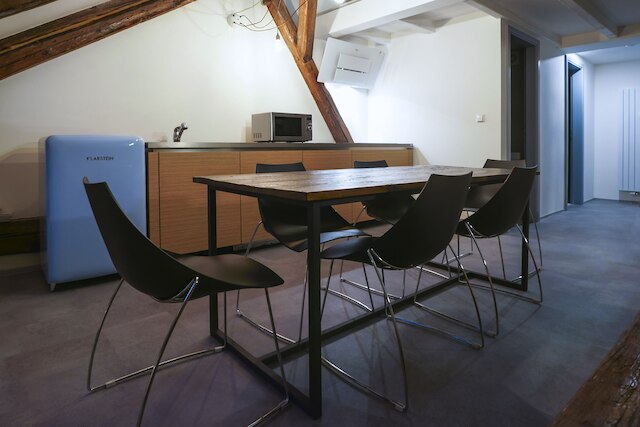 アパートメンツ アット ザ ブルー ダクリング