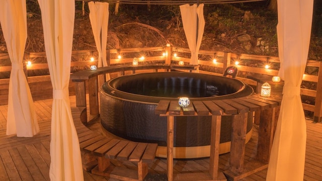 ふれあい広場 グランピング