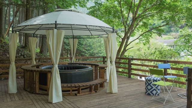 ふれあい広場 グランピング