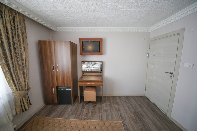 デルバブ ホテル