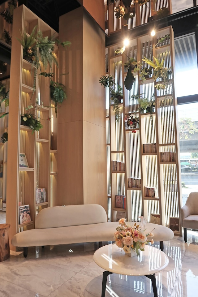 ロイヤル ロイ ホテル