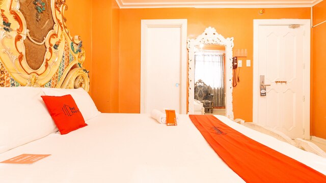 レッドドアーズ アット マニラ ベネチアン ホテル