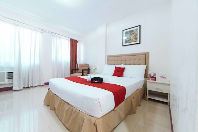 レッドドアーズ プラス アット ポブラシオン ディストリクト ダバオ