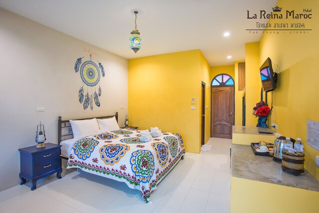 ラ レイナ マロク ホテル