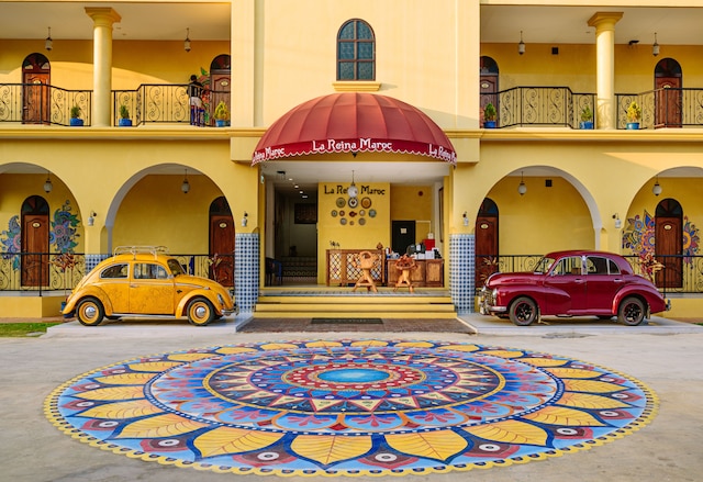 ラ レイナ マロク ホテル