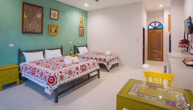 ラ レイナ マロク ホテル