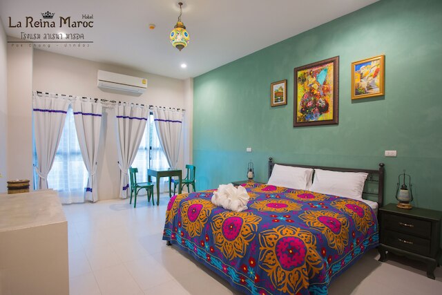 ラ レイナ マロク ホテル