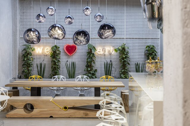 14 リーズンズ ホワイ