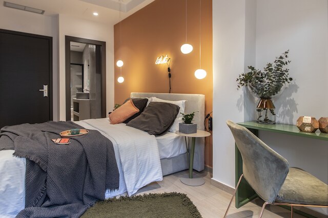 14 リーズンズ ホワイ