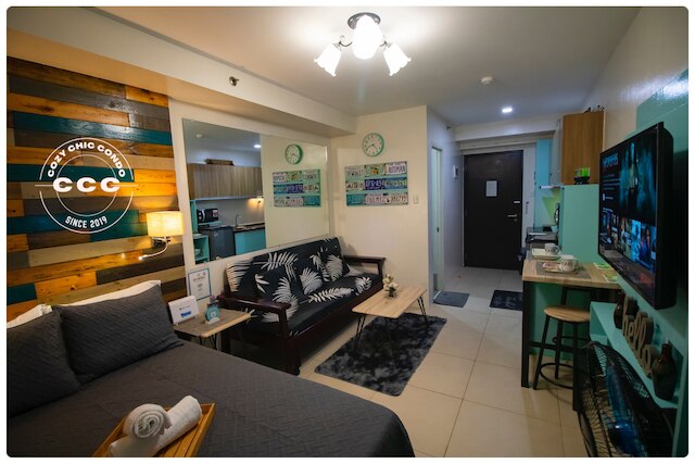 アビダ タワーズ スーカット