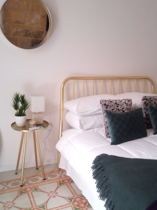 スクアドロン ベース