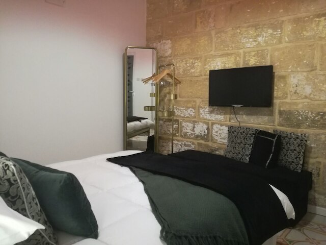 スクアドロン ベース