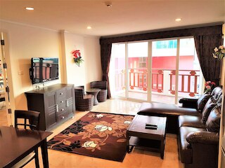 シー ビュー 2 bed コンド パタヤ