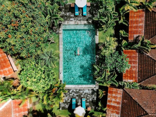 アグン ウィウィン ホームステイ