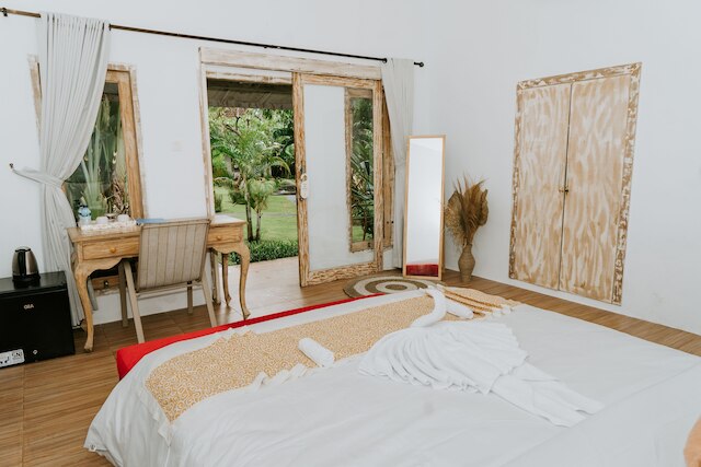 アグン ウィウィン ホームステイ