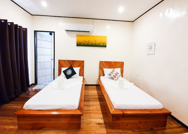 キーラ ツーリスト イン