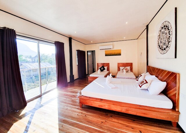 キーラ ツーリスト イン