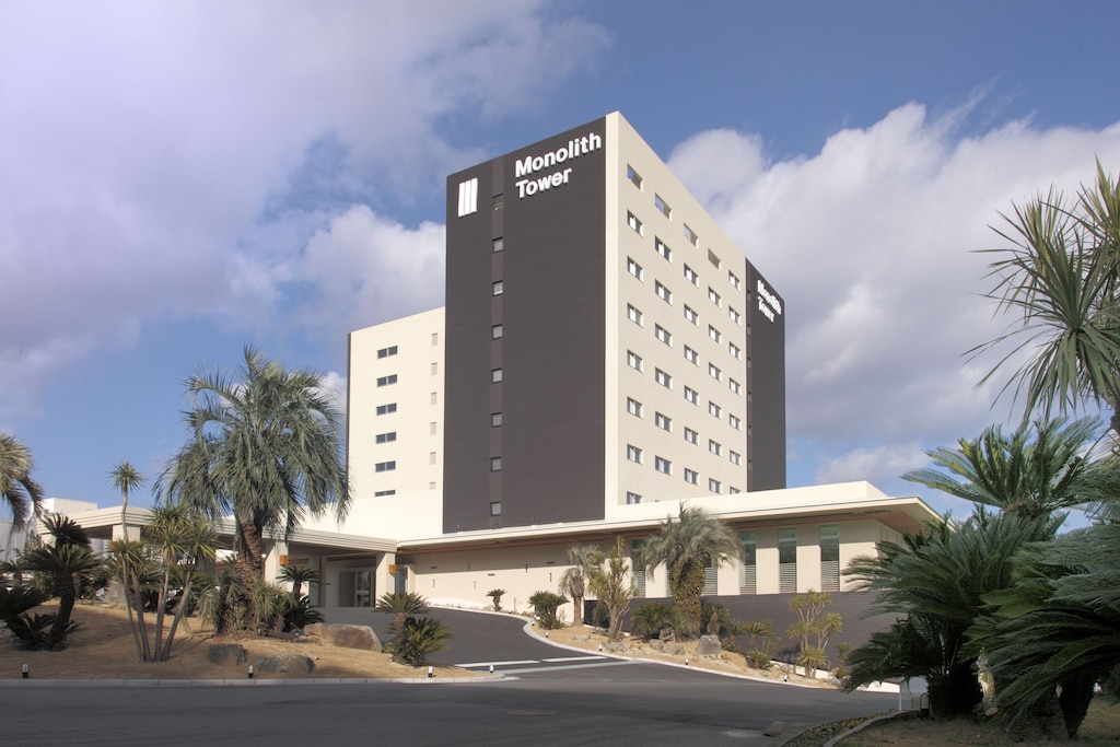 5.スパリゾートハワイアンズ モノリスタワー