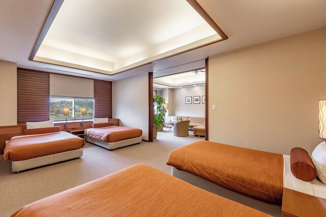 スパリゾートハワイアンズ モノリスタワー