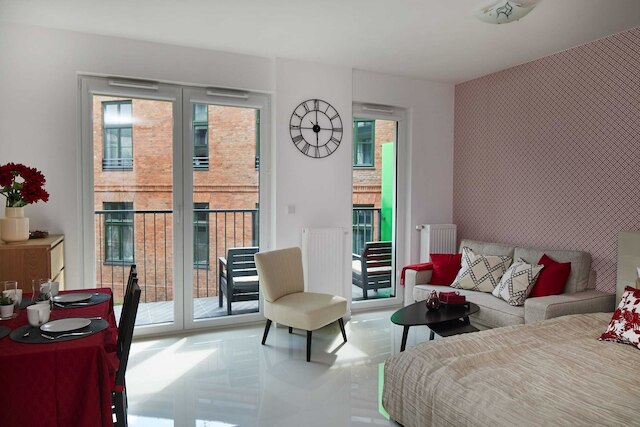 プラガ エレガント スタジオ