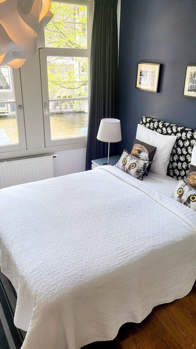 ベルベットアムステルダム