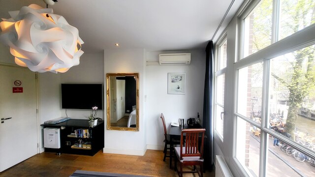 ベルベットアムステルダム