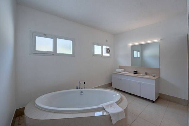 J5フォーベッドルームヴィラ イン アルワスル ファミリーステイオンリー