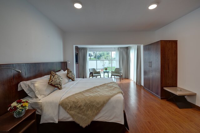 J5フォーベッドルームヴィラ イン アルワスル ファミリーステイオンリー