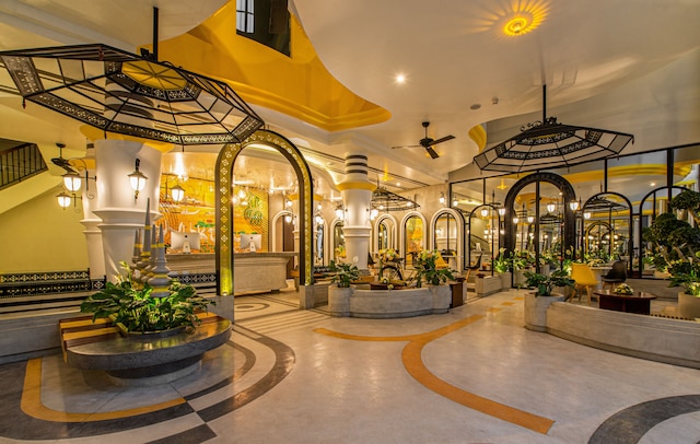 ザ トゥイズト ライフスタイル ホステル & ホテル