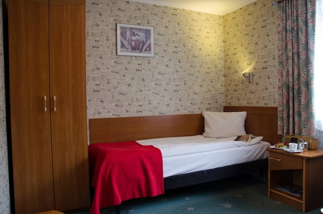 ウェスト ホテル