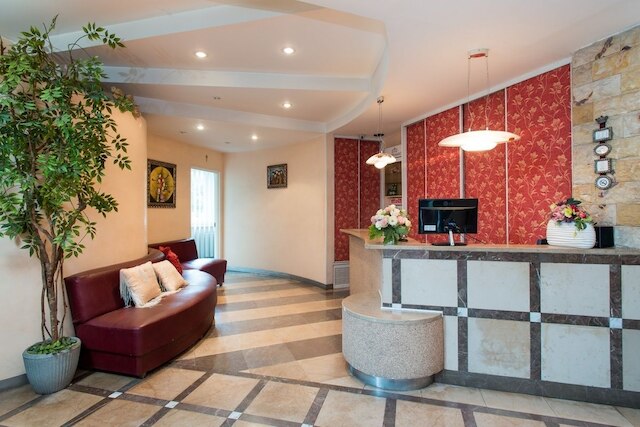 ウェスト ホテル