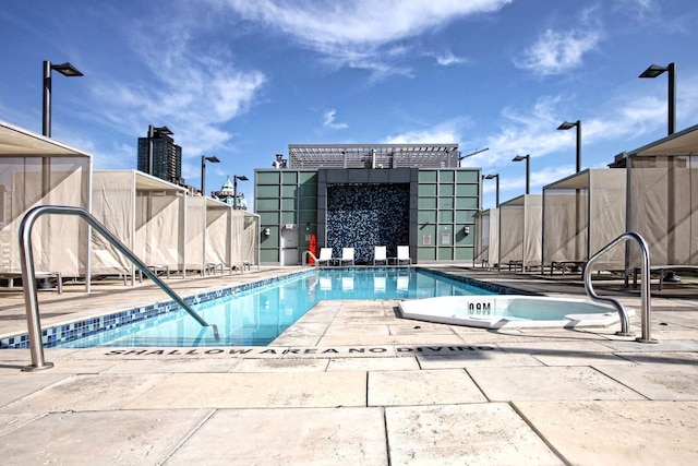 スタニング スイート ラグジュリアス ダウンタウン コンド