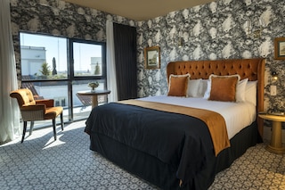 ザ ファースト ワン マドリード プレシアドス