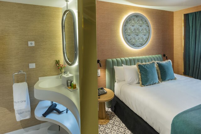 ザ ファースト ワン マドリード プレシアドス