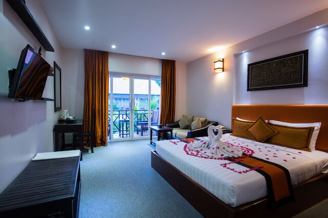 ラタ ブティック