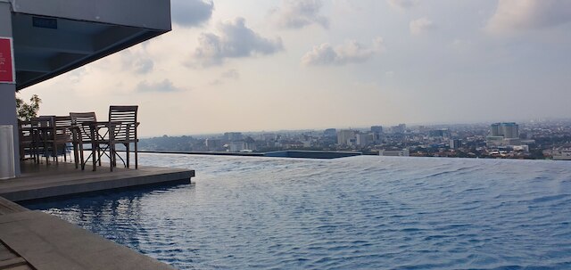 サン アパートメント スマラン